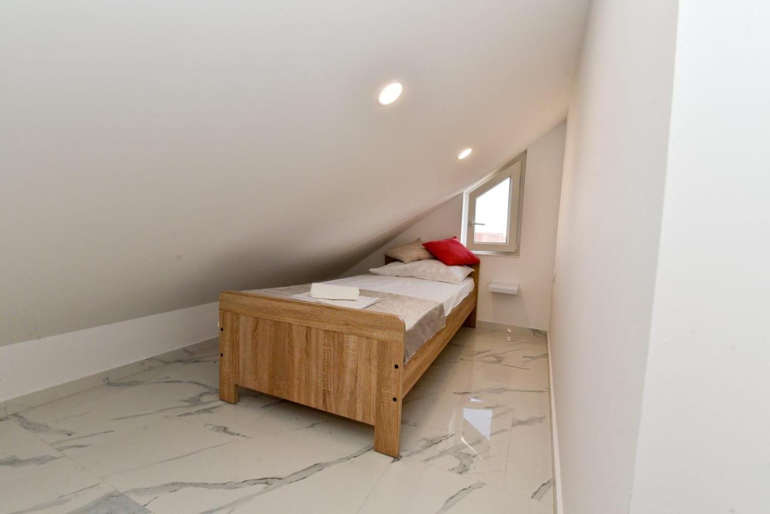 Apartment Sun Vir Room photo